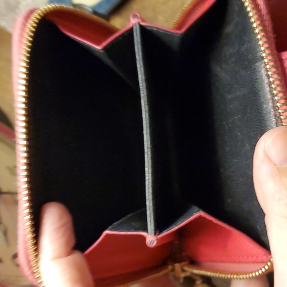 Yves Saint Laurent wallet - Picture 12 of 12